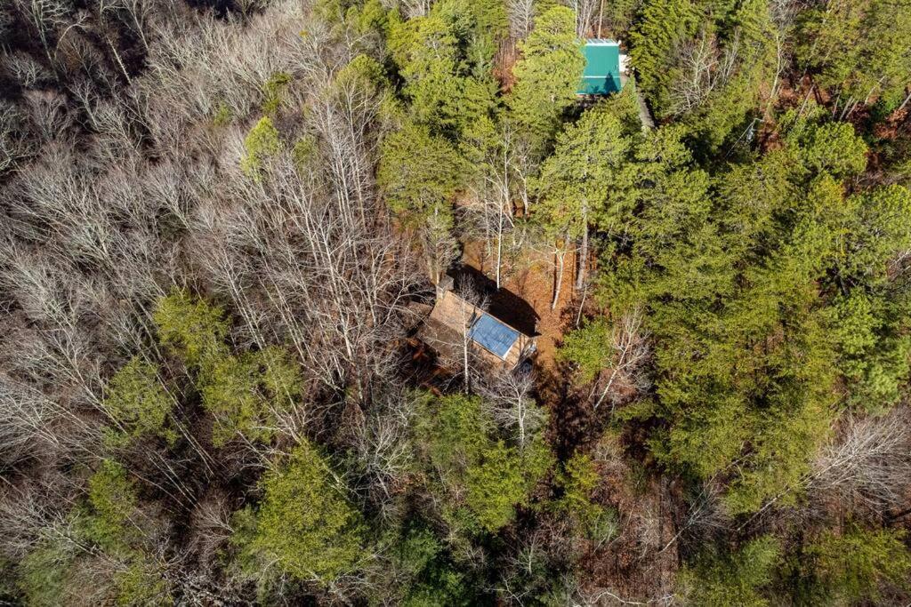 Very Private, Real Log Cabin With Hot Tub! Sevierville Exteriör bild