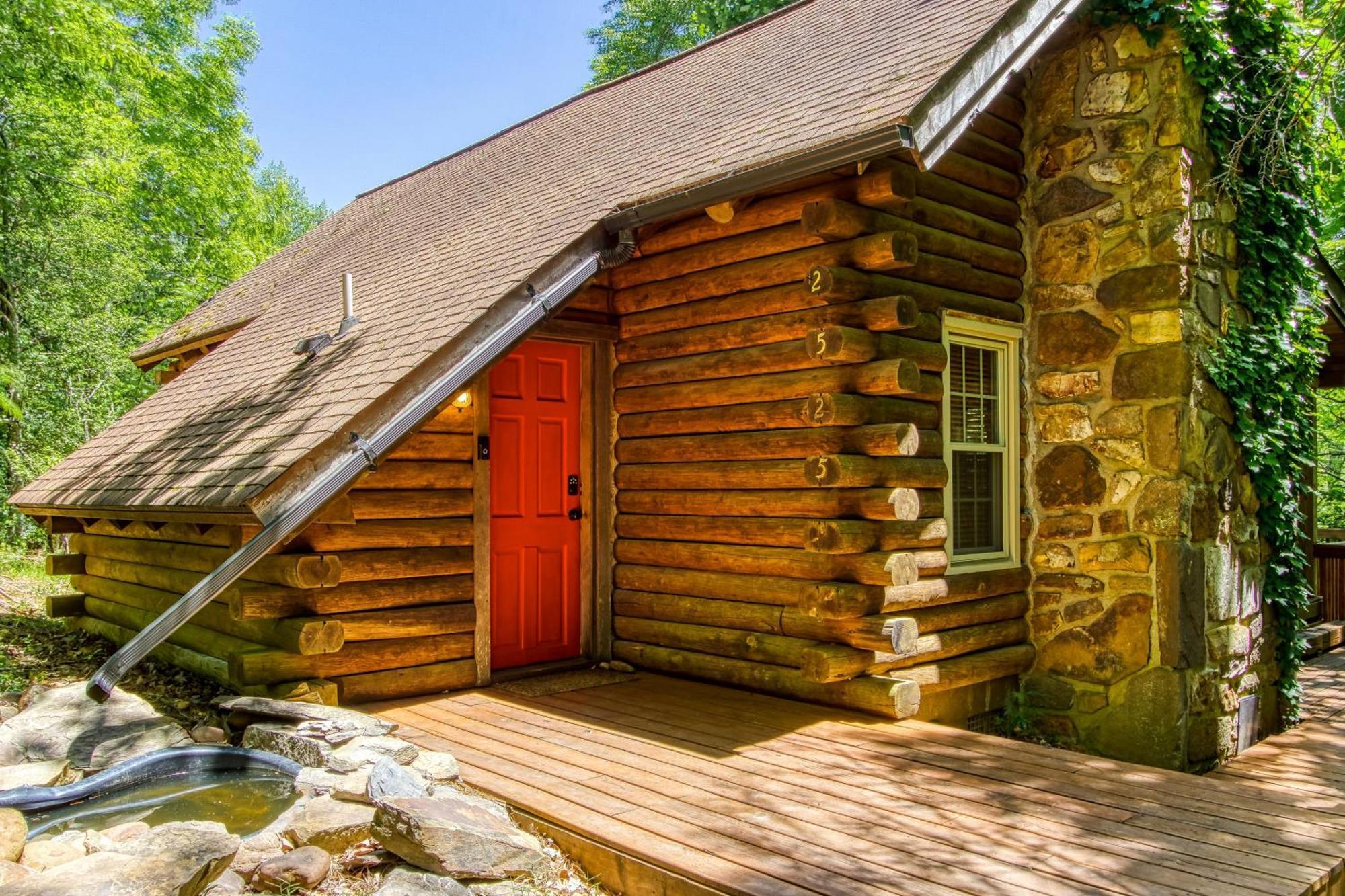 Very Private, Real Log Cabin With Hot Tub! Sevierville Exteriör bild
